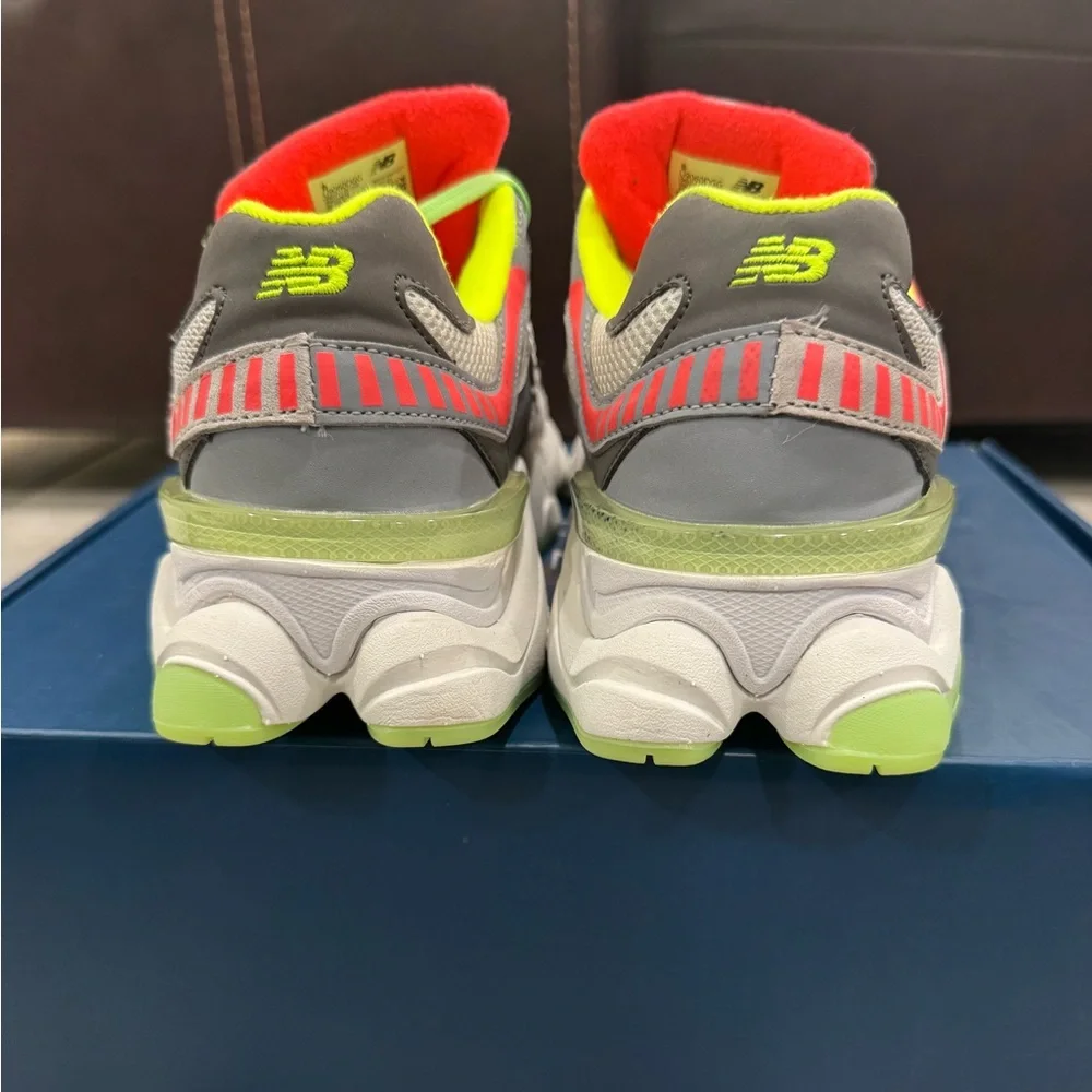 Size 7.5 Wmns - New Balance DTLR x 9060 Glow - Picture 3 of 5